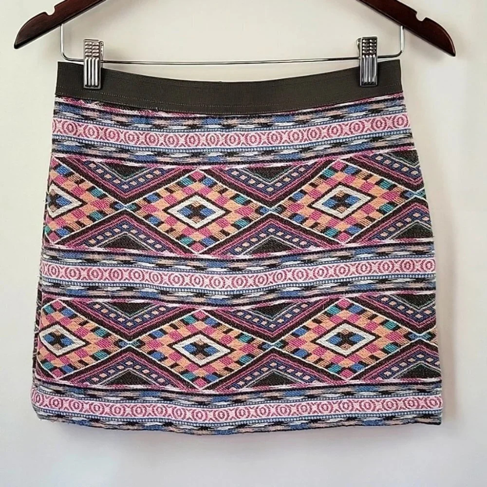 American Eagle Outfitters Aztec Print Mini Skirt Size 2